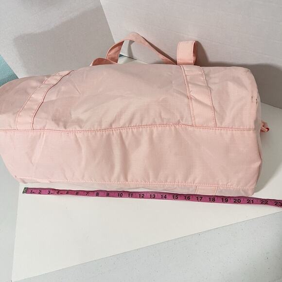 Nike Women's Gym Club Duffel Bag - 24L - Pink Travel Carry On Crossbody Strap - Picture 7 of 13